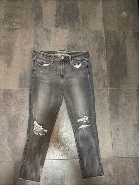 American Eagle Outfitters Women's Distressed Grey Skinny Jeans